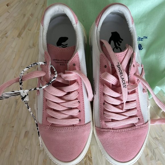 Off-WHITE BRAND NWT low vulcanized canvas suede white pink nwt - Picture 7 of 9